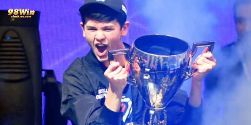 Kinh nghiệm làm việc của Bugha